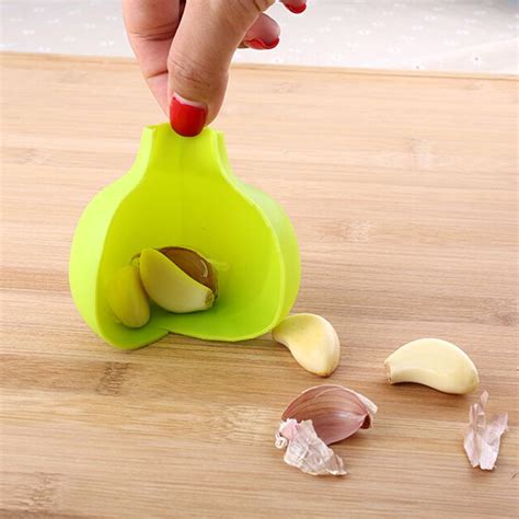 Manual Garlic Peeler Silicone Garlic Skin Remover Kitchen Peeling