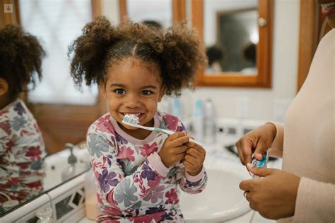 ¿cómo Cepillarse Adecuadamente Desde La Infancia Top Doctors