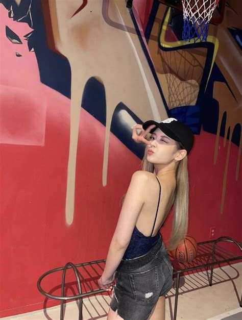 Itzy S Lia Brings Sexy Back With Her Flawless Figure In Recent Updates Koreaboo