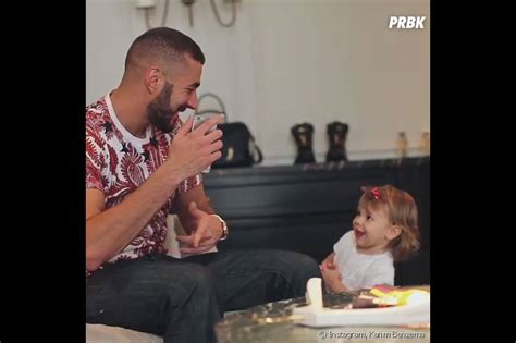 Karim Benzema Avec Sa Fille M Liasur Instagram Le Ao T Purebreak