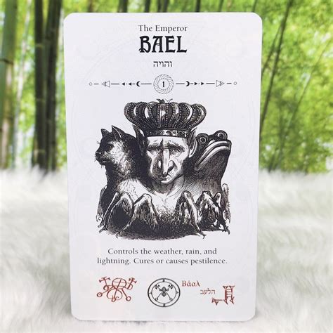 Occult Tarot Cards and Guidebook - Gypsy Moon