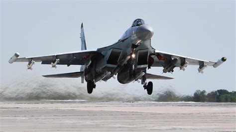 سلاح الجو الروسي يتسلم دفعة من مقاتلات Su 35s المحدثة بوابة الأهرام