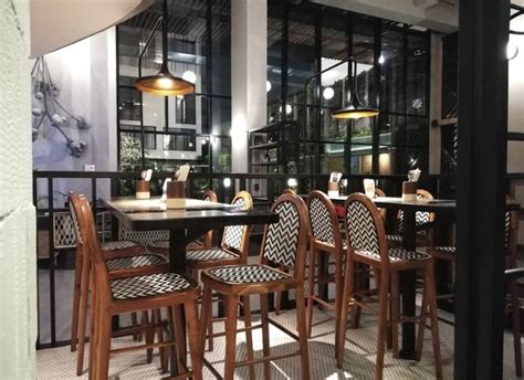 Rekomendasi Cafe Jam Di Jogja Tempat Nongkrong Asyik Juga Irit