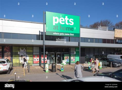 Gallagher Retail Park, Huddersfield Stock Photo - Alamy