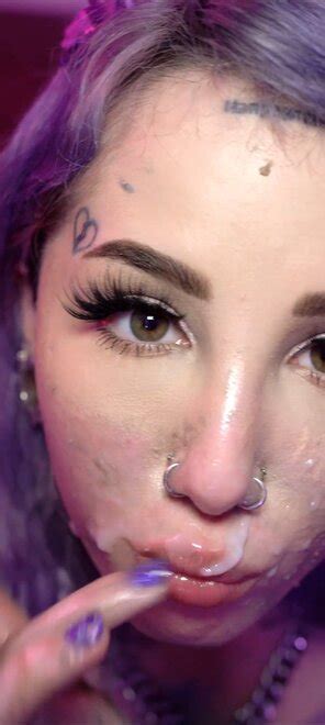 Val Album Screenshot Aed F Fcf Bfa Abd E Porn Pic