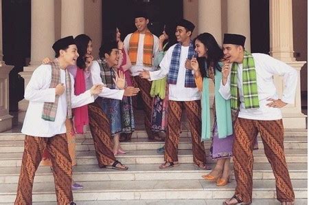 Baju Adat Betawi untuk Laki-laki, Perempuan, dan Pakaian Pengantin