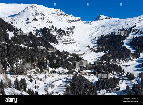 Flaine resort apartments hi-res stock photography and images - Alamy