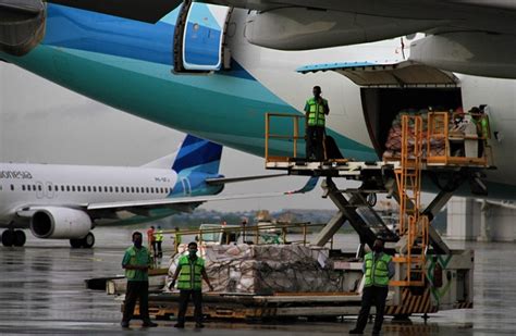 Ini 5 Sinyal Kuat Kebangkitan Penerbangan Di Bandara AP II Semarak Co