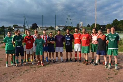 Les footballeurs ont repris lentraînement Briennon 42720