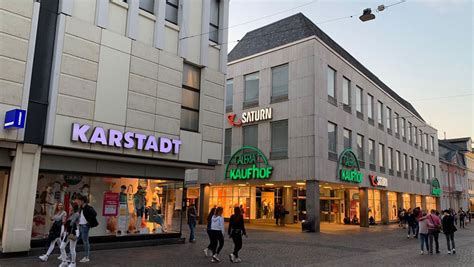 Geschichte Von Karstadt Und Kaufhof Vom Kundenmagnet Zum Sanierungsfall