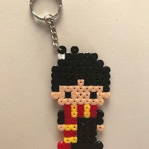 Porte clefs en perles à repasser HARRY POTTER Perler beads Etsy