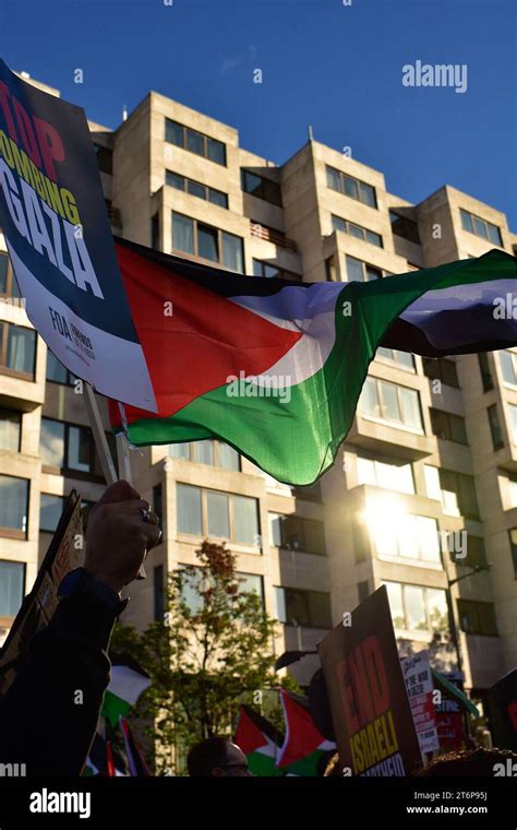 Bandera Pro Palestina Calles De Londres Fotografías E Imágenes De Alta