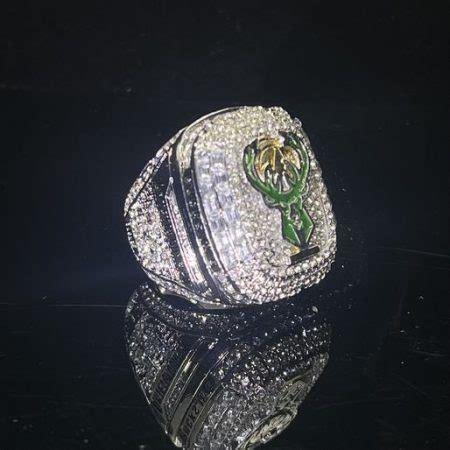 2021 Milwaukee Bucks Ring Giannis Antetokounmpo Ring