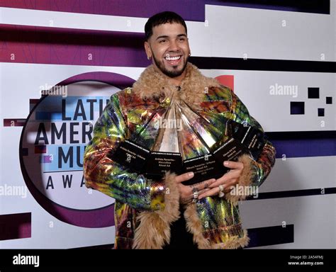 Anuel aa hi-res stock photography and images - Alamy