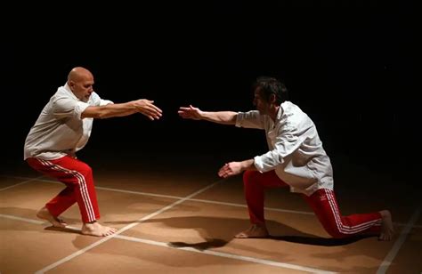 La Danza Cieca Di Virgilio Sieni Sul Palco Del Teatro Grande