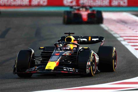 Verstappen Caps Supreme Season With Abu Dhabi Gp Mercedes Hold Off