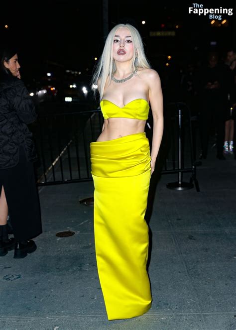 Ava Max Flaunts Her Sexy Figure In A Strapless Yellow Dress 18 Photos