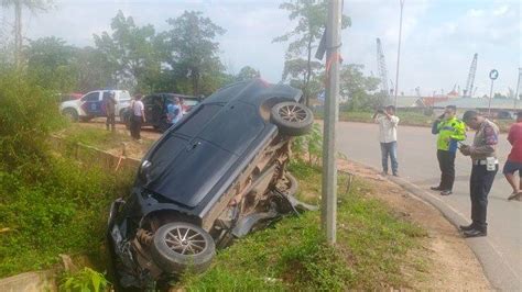 Kesaksian Korban Kecelakaan Di Batam Mobil Terguling Sebelum Masuk