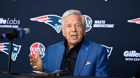 Patriots Robert Kraft Reacts To Bill Belichicks Lack Of Hiring