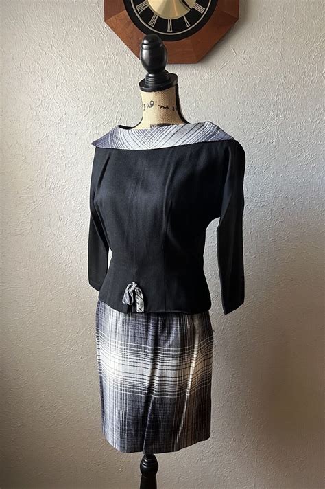 1950s Vintage Plaid Skirt Top Set Secretary Fall Retr… Gem