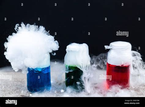 Dry Ice Smoke Beaker