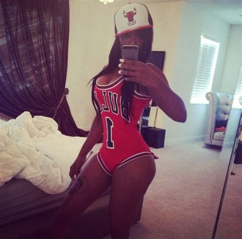 Hot Sexy Cleopatra Bernard Bikini Pics