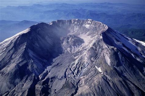 39 years ago: Mount St. Helens woke up and blew her top