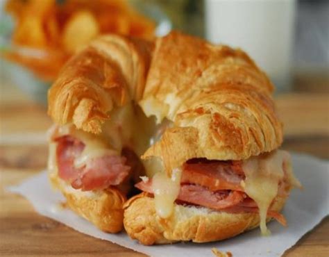 Receta De Croissant De Jamón Y Queso