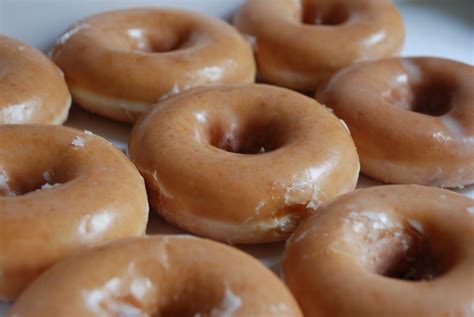 Homemade Krispy Kremes Yes Actual Recipe Food Recipes Amish Recipes