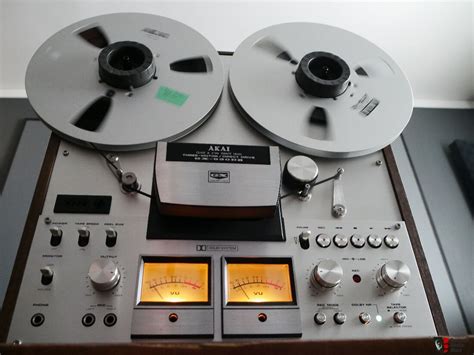 Akai Gx Db Reel To Reel Tape Recorder C W Two Reels And Nab Style