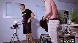 Vintage Gay Threesome With Hot Jocks XNXX