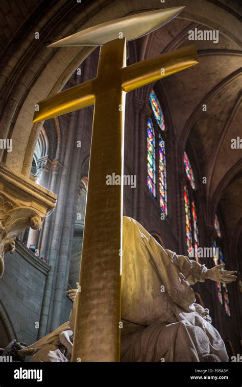 Altar Of Notre Dame Paris France Stock Photo Alamy