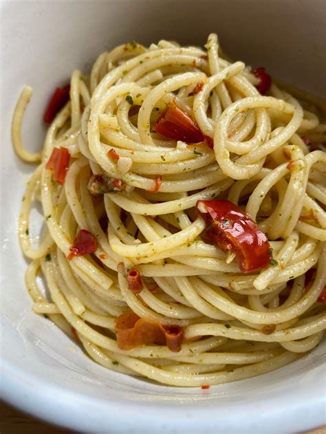 Spaghetti Aglio Olio E Peperoncino Recipe