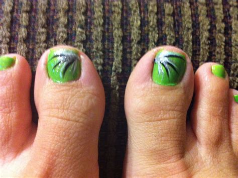 Famous Lime Green Toe Nail Designs References Clowncoloringpages