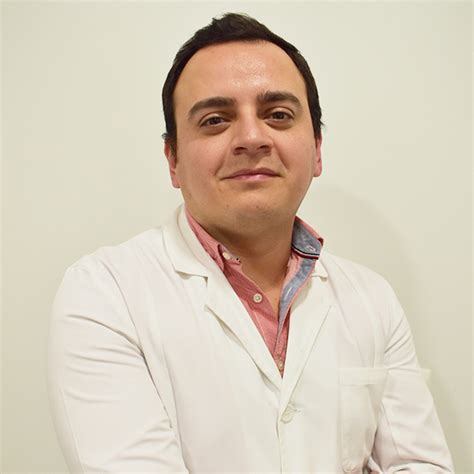 DR CRISTIAN SIERRA BERNAL Centro Médico Enova Toledo