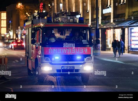 Special Signal Hi Res Stock Photography And Images Alamy