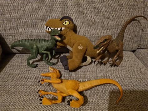 X Hasbro Jw Jurassic World Park Velociraptor Raptor Dinosaur Toy