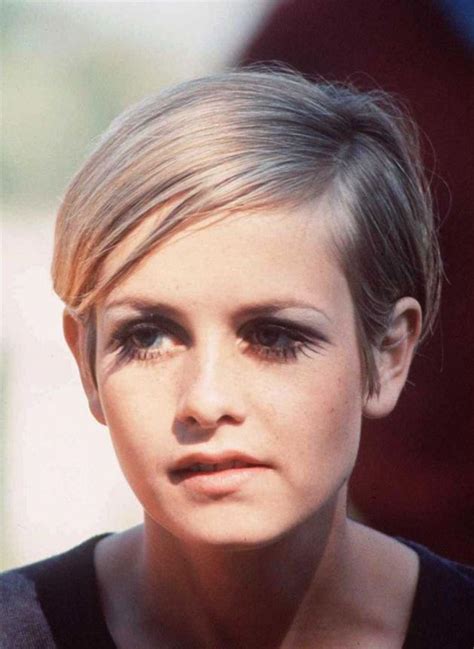 60x Style Twiggy, Twiggy Now, 60s Twiggy, Pixie Hairstyles, Pixie ...