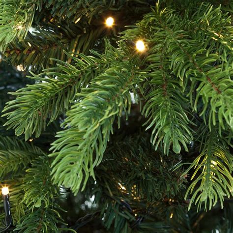 Kerstboom Excellent Trees Led Kalmar 150 Cm Met 210 Lampjes Mister