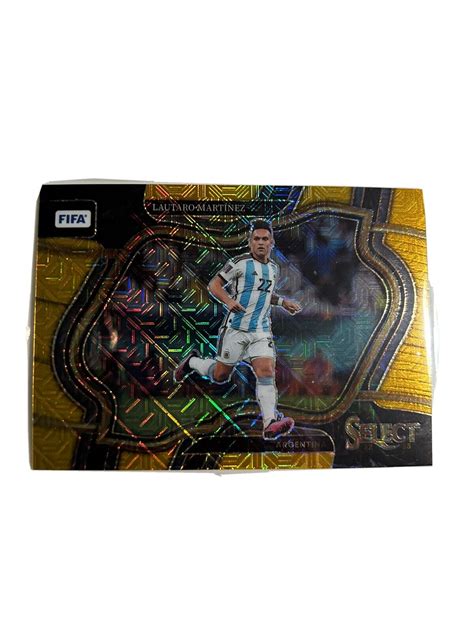 2022 23 Panini FIFA Select Lautaro Martínez Gold Mojo Field Level 2 Of