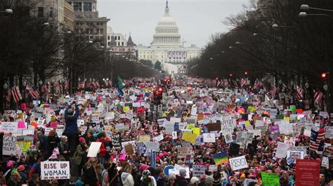 La Marcha De Las Mujeres Re Ne A Miles De Manifestantes Contra Trump En