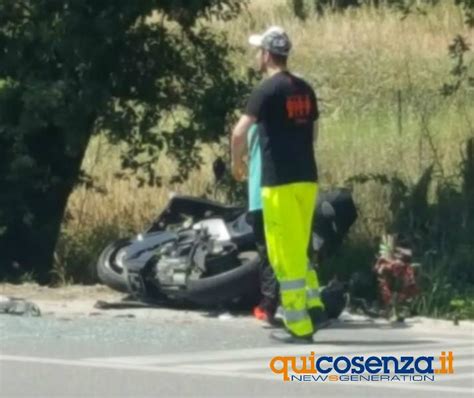 Incidente Stradale Tra Rende E Settimo Di Montalto Grave Il Conducente