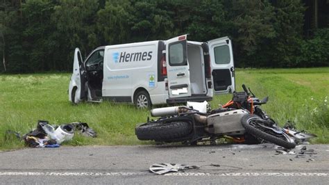 Zwei Schwer Verletzte Motorradfahrer Nach Kollision Am Arbersee