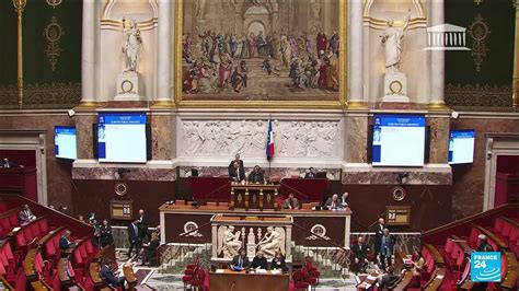 Réseaux sociaux l Assemblée nationale fixe une majorité numérique à