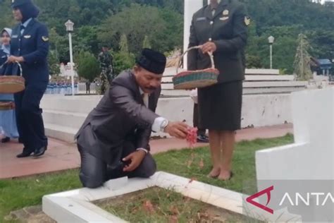 Pemkab Jayapura Upacara Di Makam Pahlawan Penghargaan Untuk Pejuang