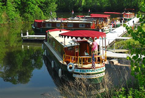 Erie Canalway National Heritage Corridor :: Get on the water