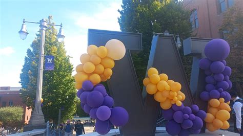 Fresh Faces Fresh Takes A Snapshot Of First Quarter Experiences At Uw