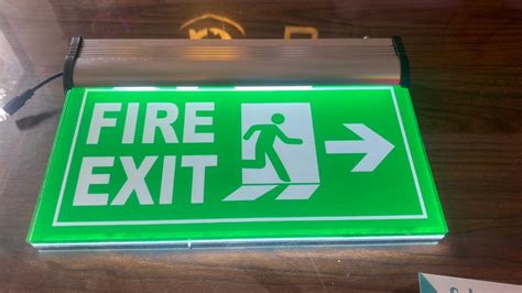 Metal Rectangular Emergency Exit Signage For Indoor Board Thickness