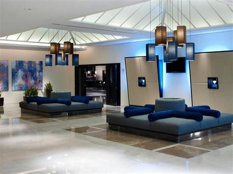 Holiday Inn Express Dubai Airport Hotel - Deals, Photos & Reviews