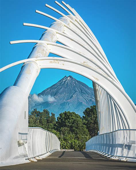 Te Rewa Rewa Bridge Taranaki New Zealand Photograph By Mark